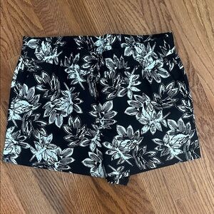 NWT linen blend shorts